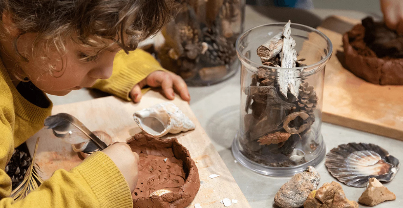 Atelier Tok-Tok "Démouler le vrai du faux", pour les 6-12 ans au Palais de Tokyo, Paris 16ᵉ