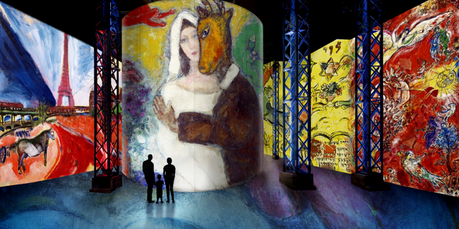 Exposition immersive en famille "Chagall, Paris-New York" à l'Atelier des Lumières