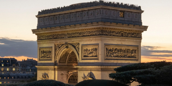 L'Arc de Triomphe, un monument géant qui se visite en famille !