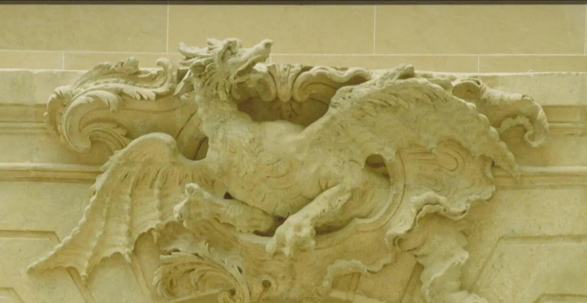 Petits contes à dos de dragon visite guidée en famille au Musée du Louvre