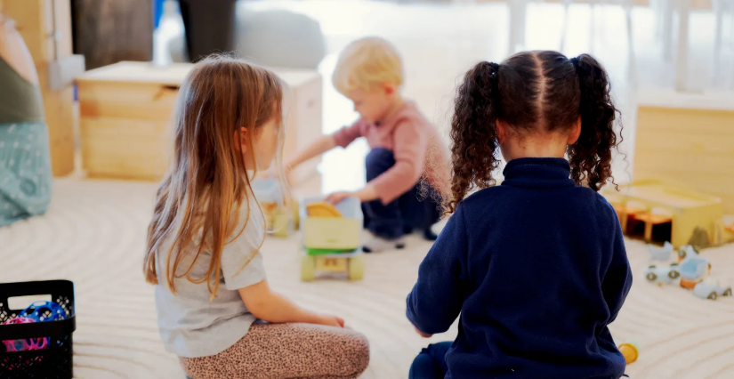 Ateliers gratuits à "La Maison des Petits" par le CENTQUATRE à la Parcelle, Paris 19e 