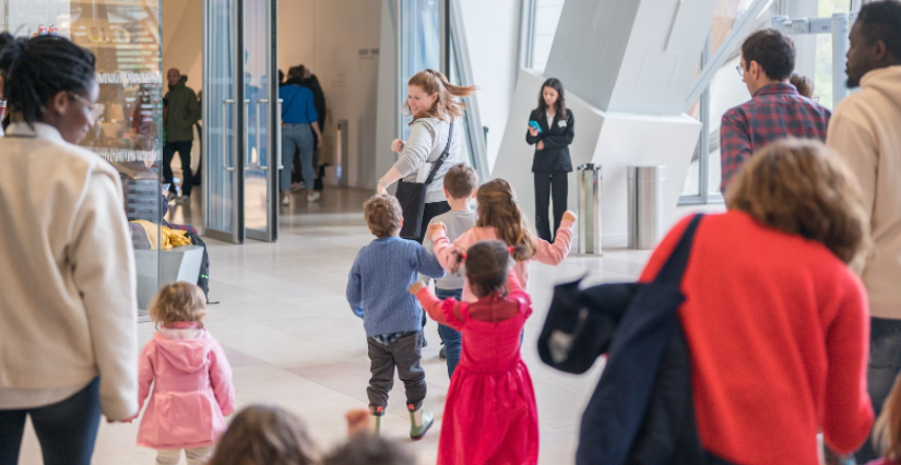 Parcours en famille "Au fil des saisons" à la Fondation Louis Vuitton, Paris 16e