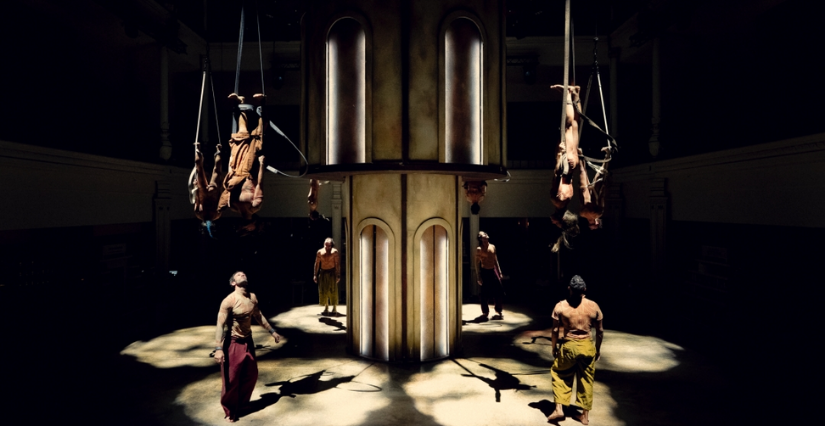 "Babel", spectacle de cirque et danse en famille, Le Bon Marché Rive Gauche, Paris 7e