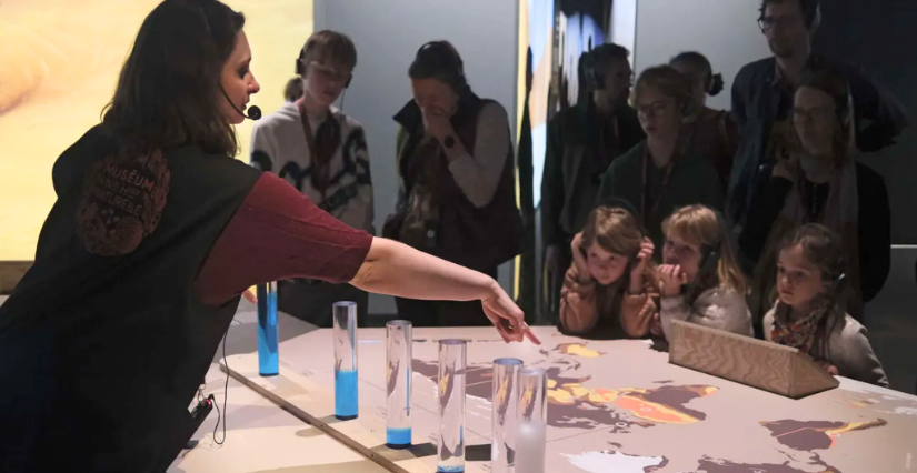 Visite famille "Déserts : Suivez les traces !" à la Grande Galerie de l’Évolution, Paris 5e