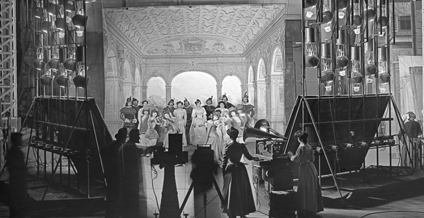 Visite-atelier "Un dimanche avec... Alice Guy", en famille au Musée Méliès, Paris 12ᵉ