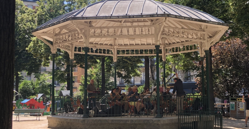 Bal Renaissance dans le cadre de "Kiosques en Fête" au square Carpeaux, Paris 18e